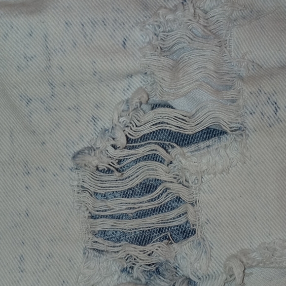 Womans shorts - Picture 4 of 7